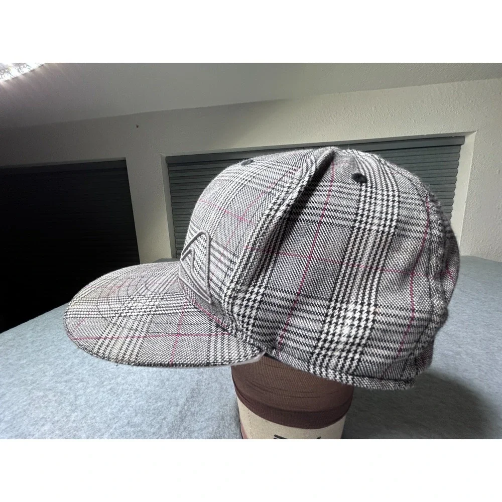 REEF Green is Good Houndstooth Plaid Cap Crimson Black & White Fitted, Size M